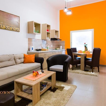 Downtown Lux Apartments, Subotica Luaran gambar